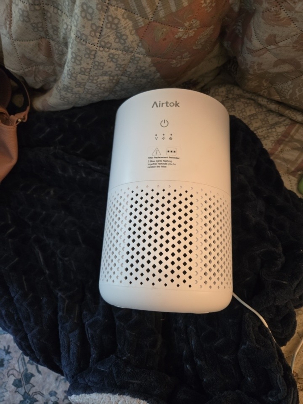 White Portable Air Purifier‎